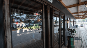 Preslee's restaurant in Shady Acres, Houston - A charming eatery offering delectable dishes and a cozy atmosphere for dining pleasure.